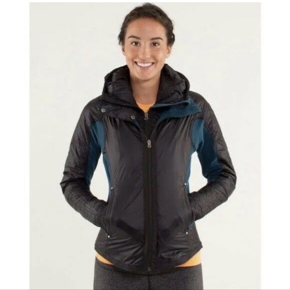 Lululemon Run Bundle Up Jacket Alberta Lake Blue Black Fleece Hooded Size 4